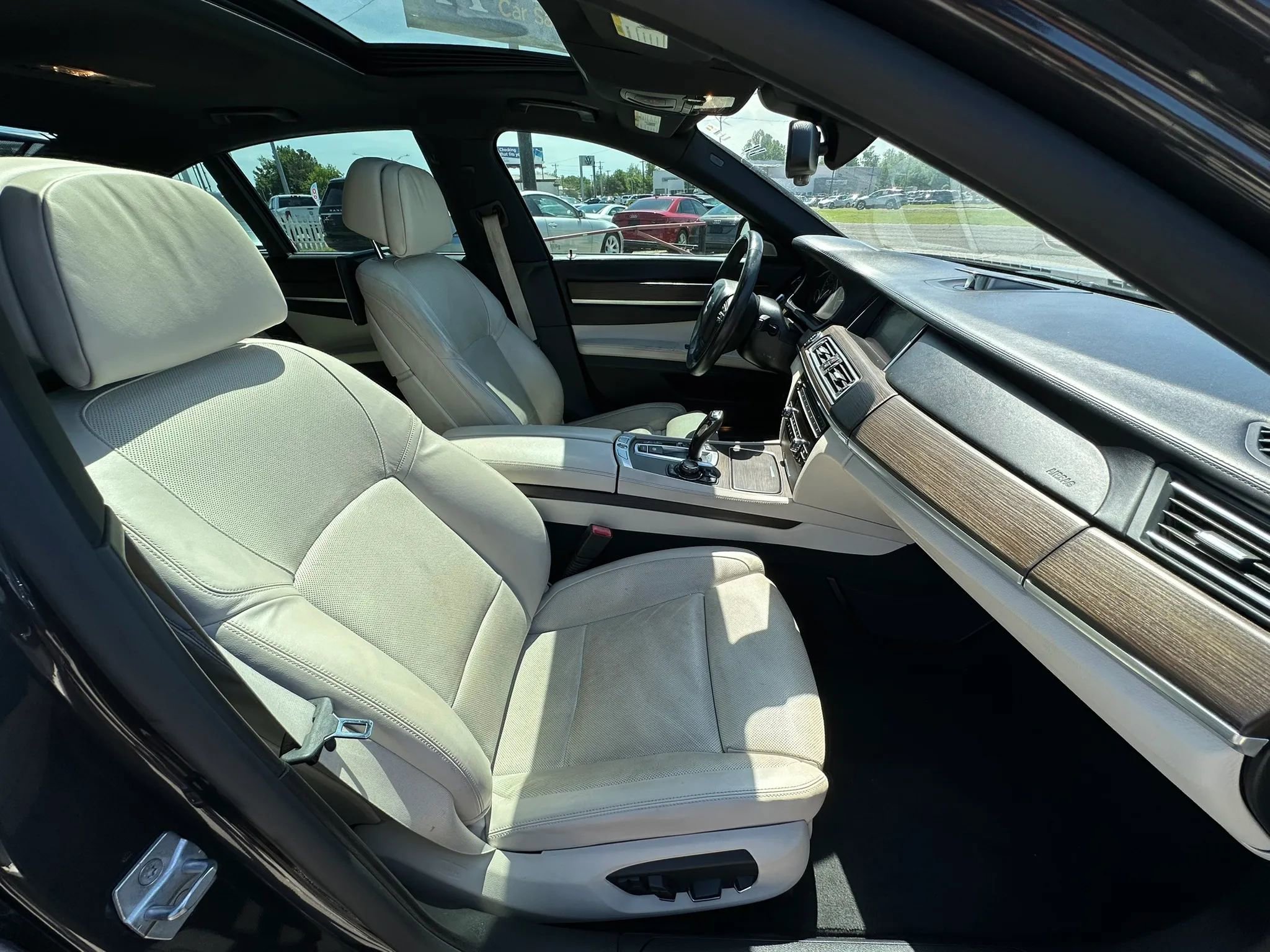 Used 2013 BMW 740i RWD image 71