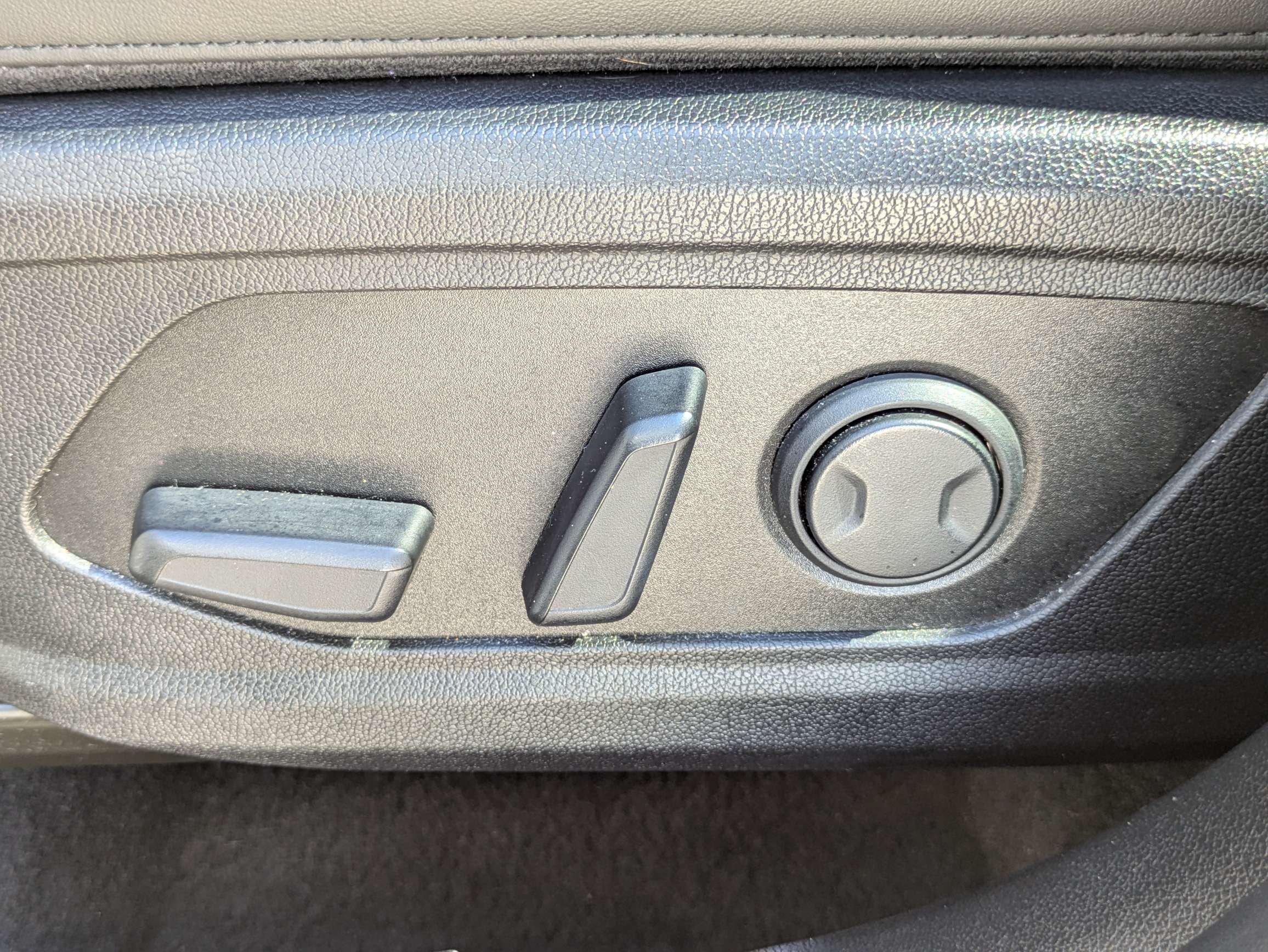 Used 2025 Kia Sorento S FWD image 20