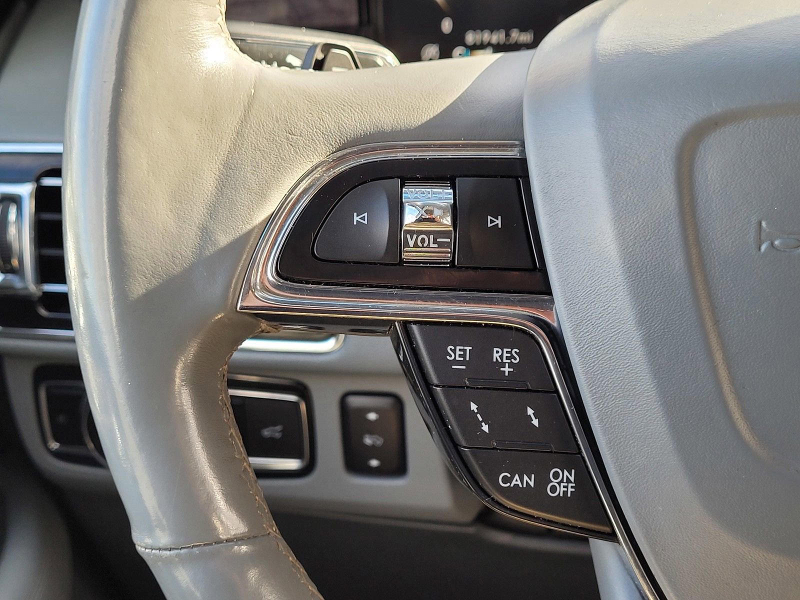 Used 2020 Lincoln Navigator Reserve image 20
