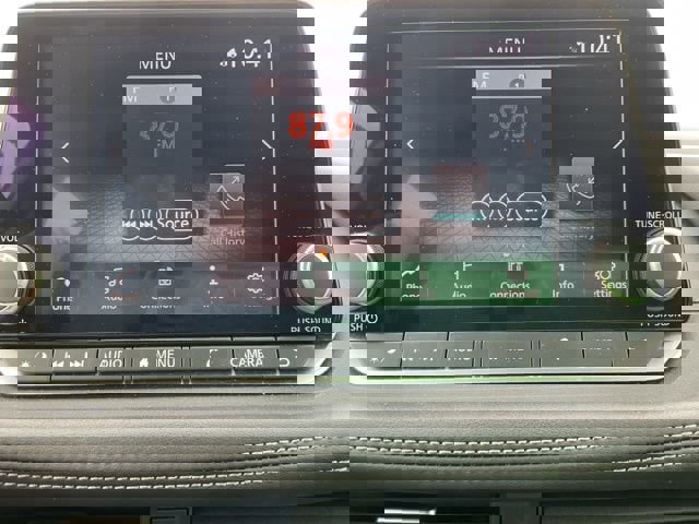 Used 2025 Nissan Rogue SV image 27