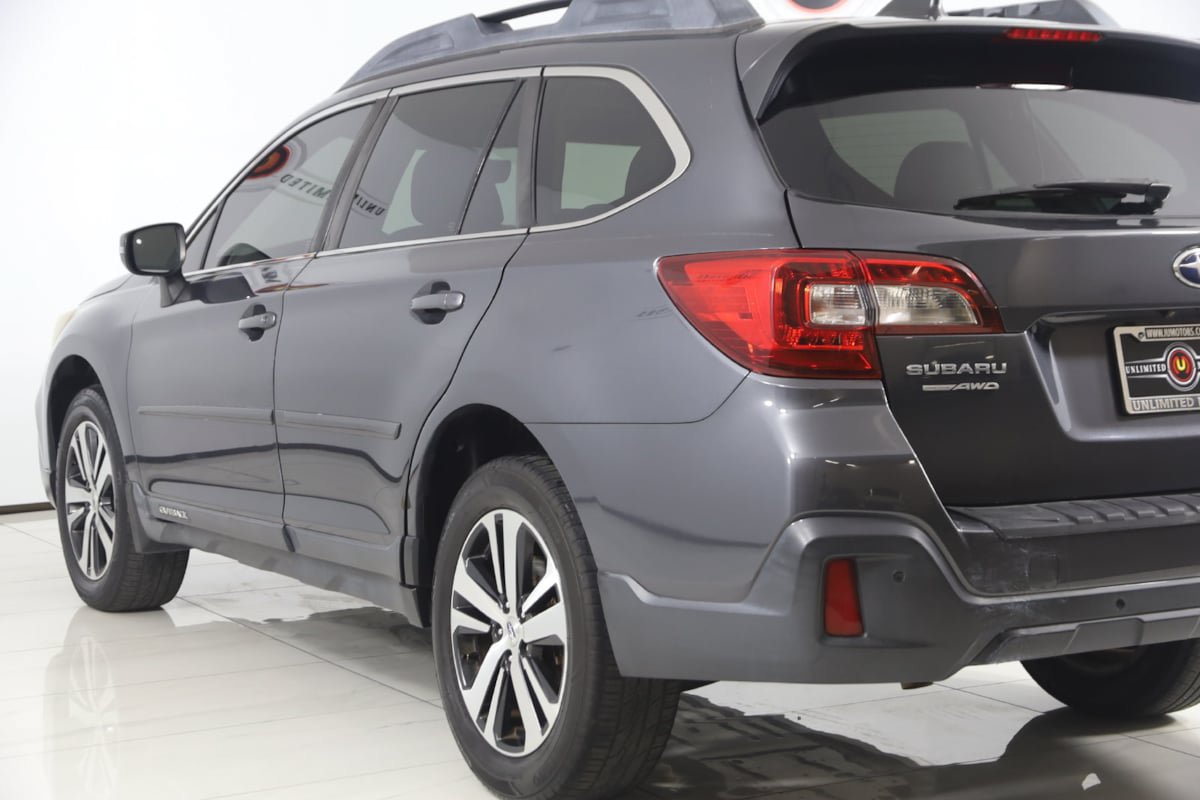 Used 2019 Subaru Outback 2.5i Limited AWD/4WD image 24