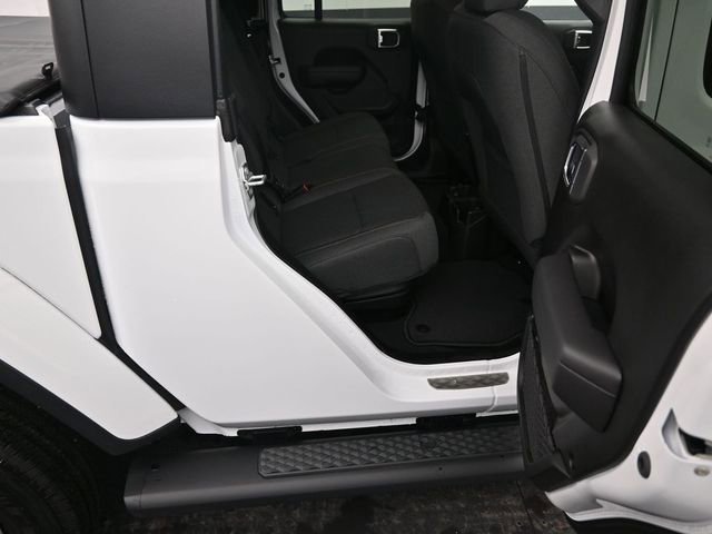 Used 2024 Jeep Gladiator Sport image 15