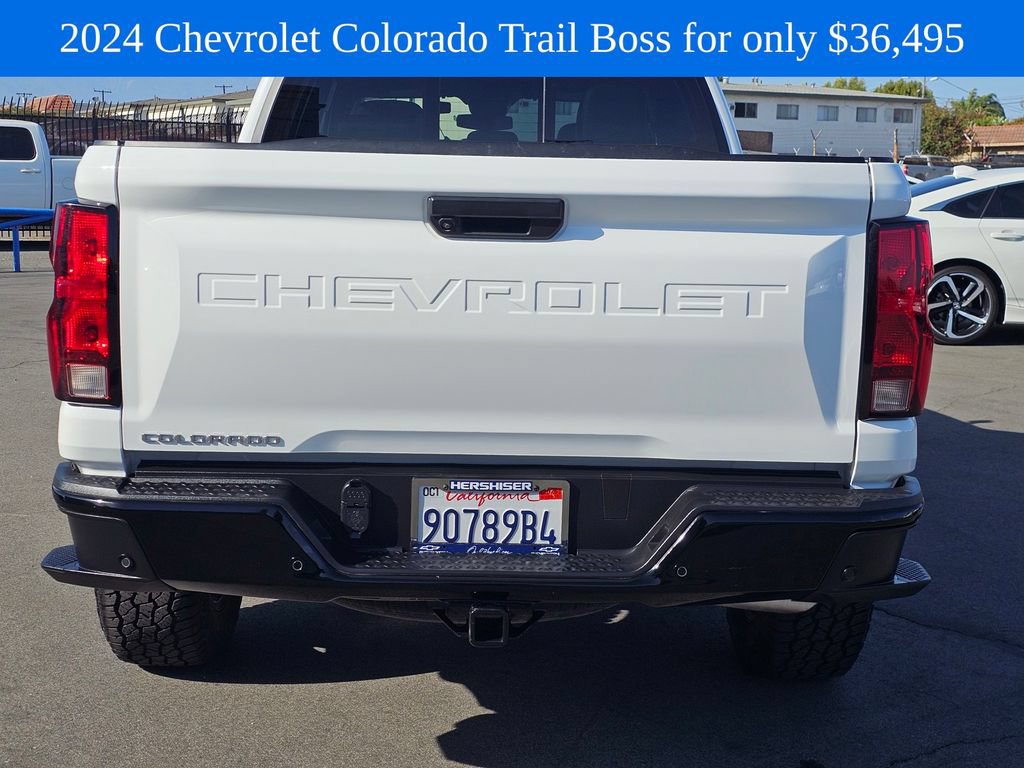 Used 2024 Chevrolet Colorado Trail Boss w/ Advanced Trailering Package AWD/4WD image 6