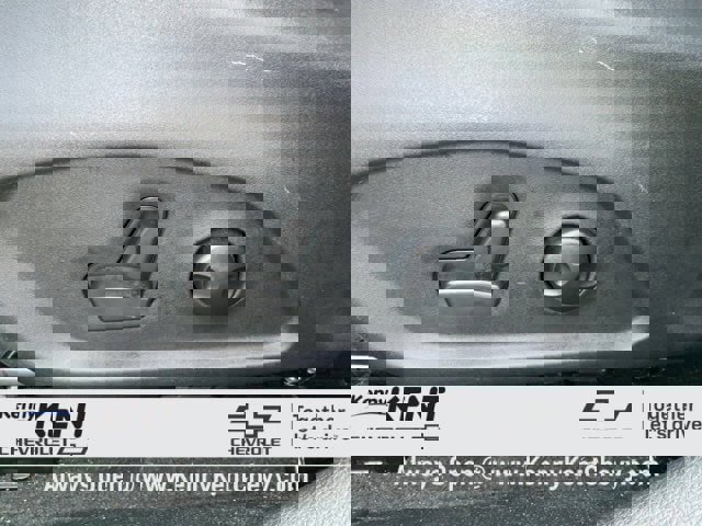 Used 2022 Jeep Compass Limited image 22