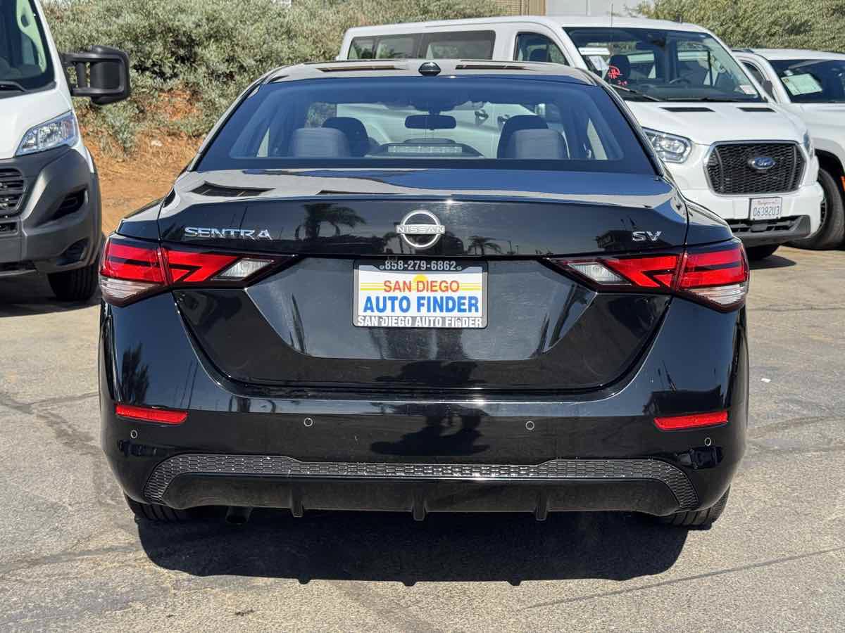 Used 2024 Nissan Sentra SV FWD image 13
