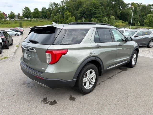 Used 2020 Ford Explorer XLT w/ Equipment Group 202A AWD/4WD image 9