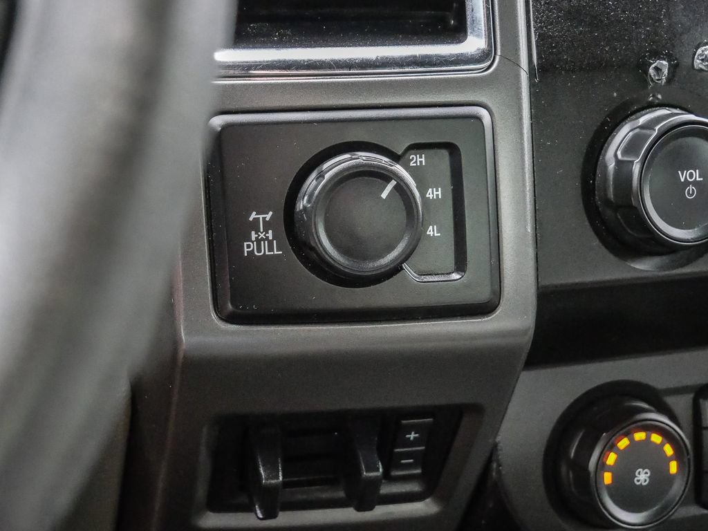 Used 2018 Ford F250 XLT w/ XLT Value Package AWD/4WD image 46