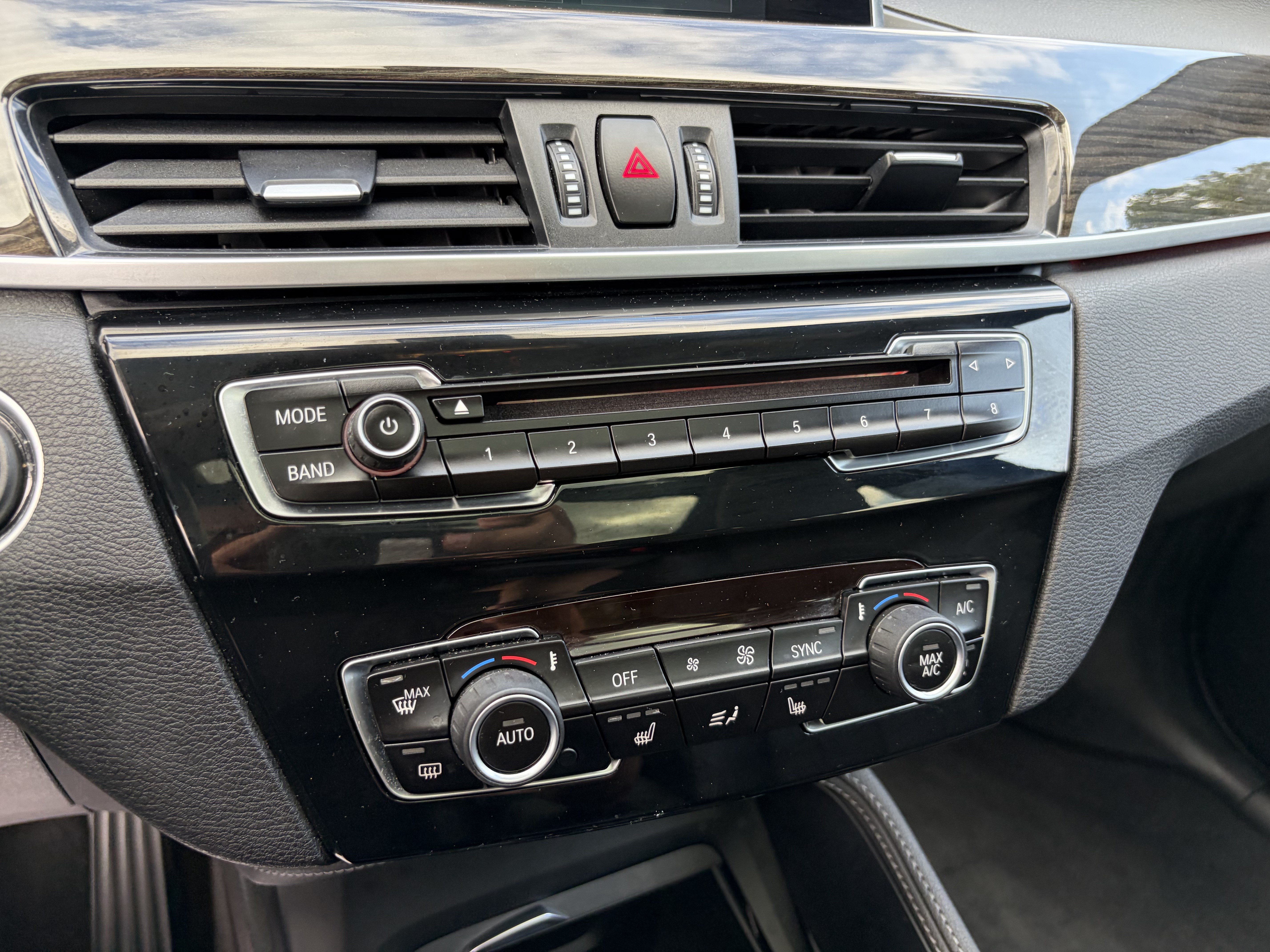 Used 2018 BMW X1 xDrive28i AWD/4WD image 13