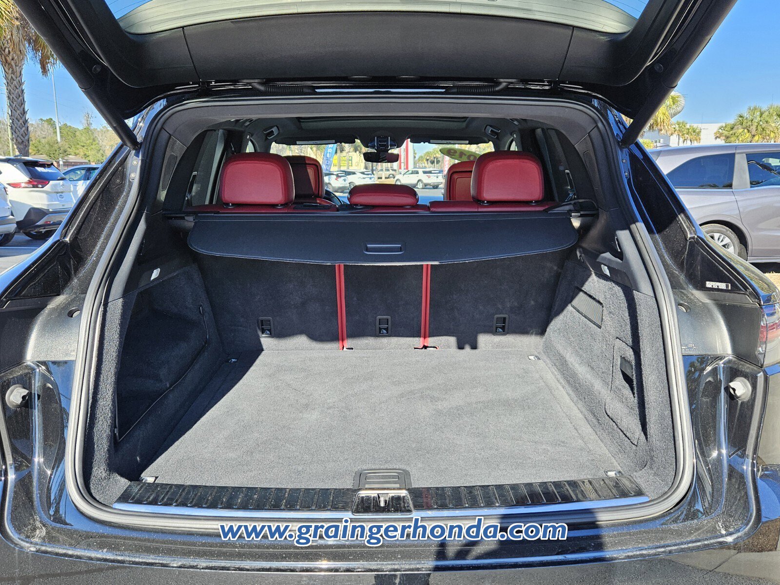 Used 2019 Porsche Cayenne S image 13
