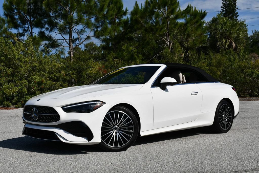 Used 2024 Mercedes-Benz CLE 450 4MATIC Cabriolet image 27