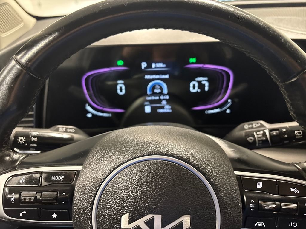 Used 2023 Kia Sportage EX image 32