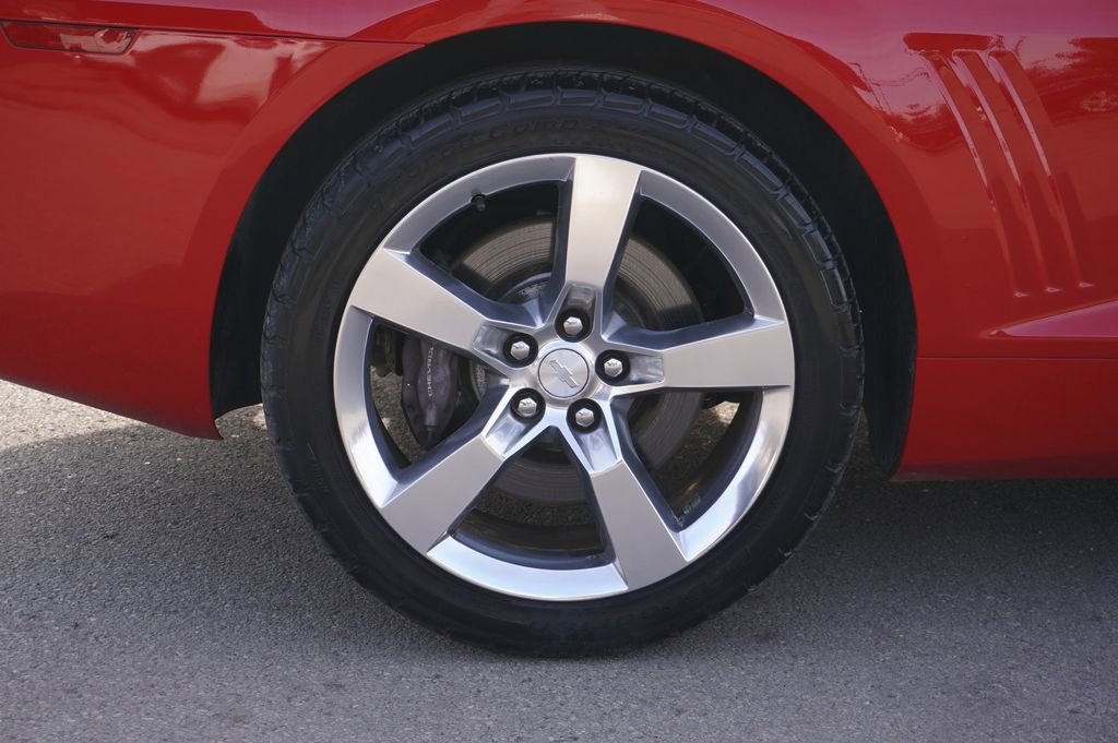 Used 2010 Chevrolet Camaro SS w/ RS Package image 12