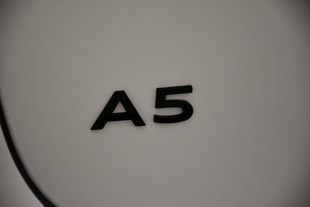 Used 2025 Audi A5 2.0T Premium Plus w/ Premium Plus AWD/4WD image 9