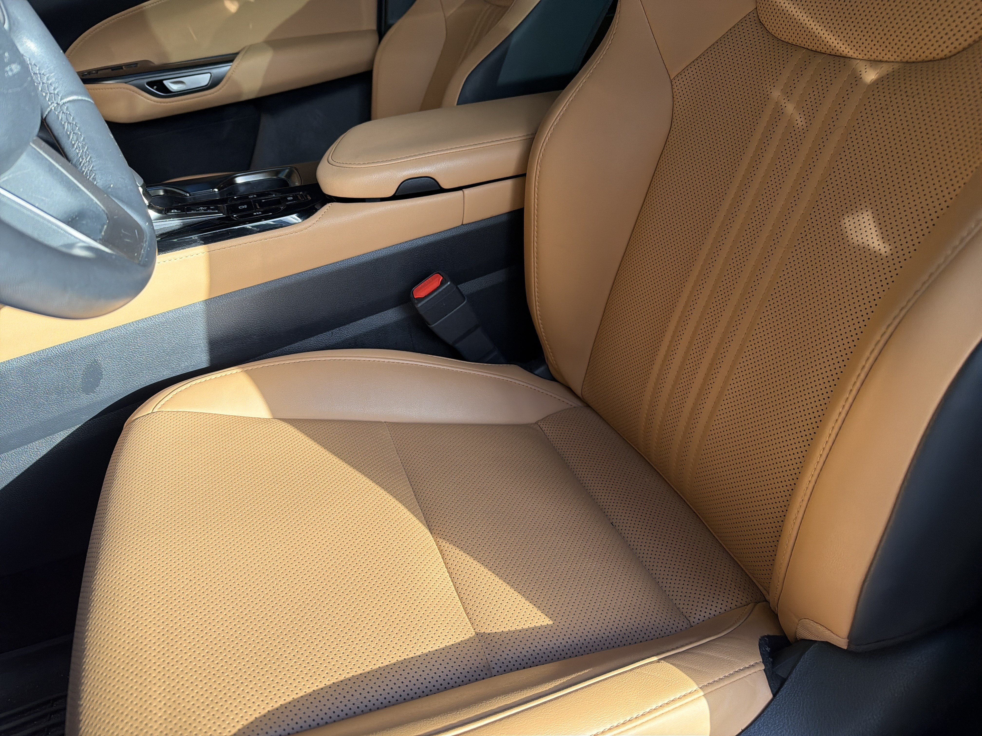 Certified 2025 Lexus NX 250 FWD w/ Accessory Package (2T) image 16