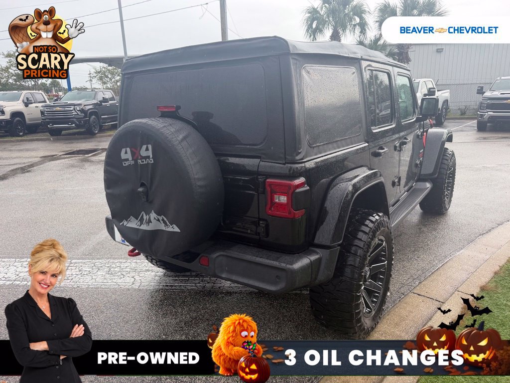Used 2022 Jeep Wrangler Unlimited Sahara w/ Safety Group AWD/4WD image 4