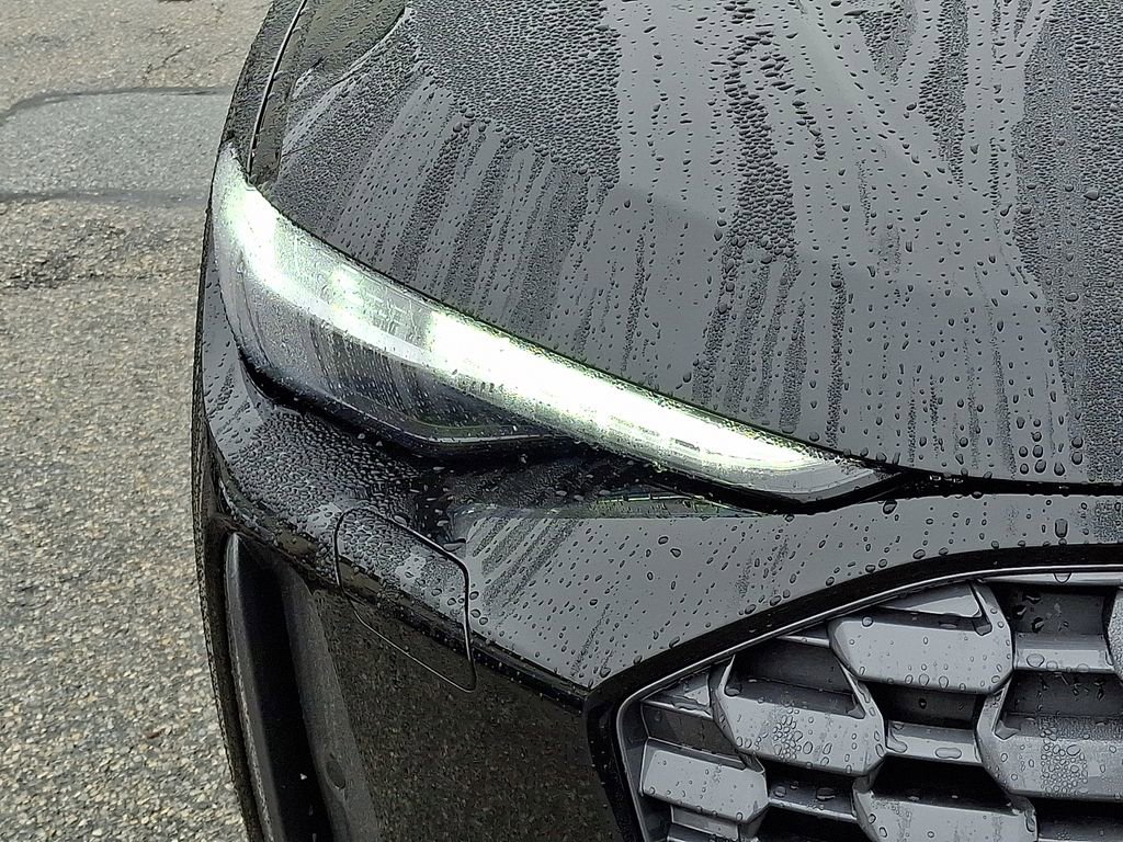 Certified 2025 Audi Q5 Premium Plus w/ Premium Plus image 9