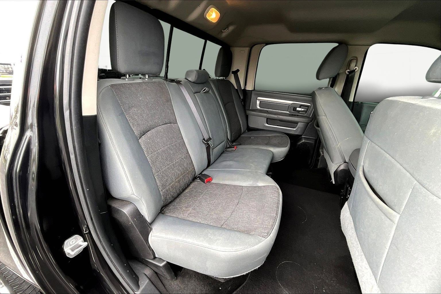 Used 2015 RAM 1500 Big Horn image 26