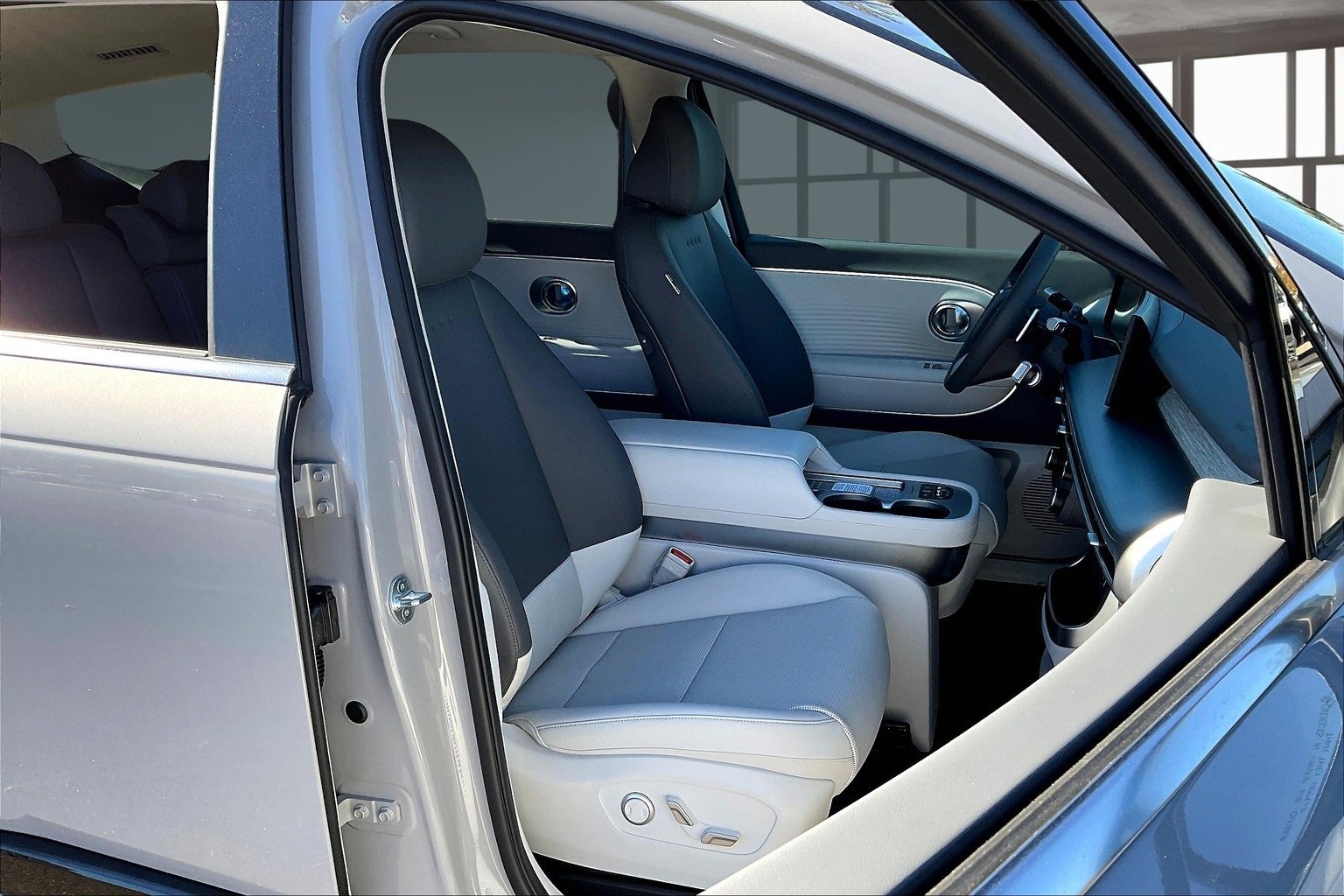 New 2026 Hyundai Ioniq 9 SEL image 11