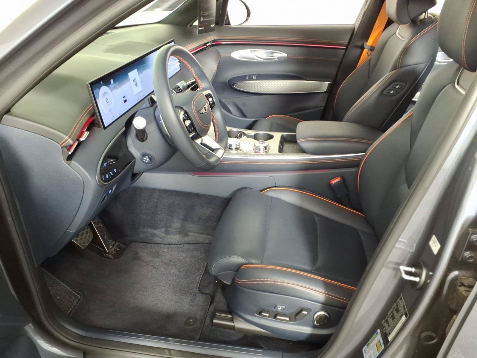 Certified 2026 Genesis GV70 2.5T Sport Prestige AWD/4WD image 20