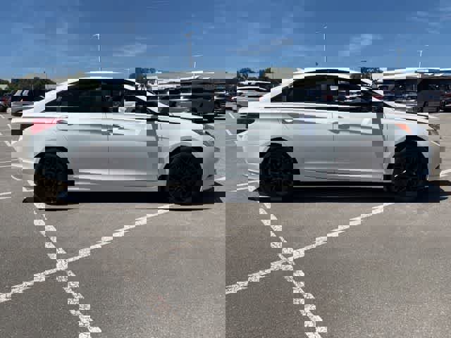 Used 2011 Hyundai Sonata GLS image 6