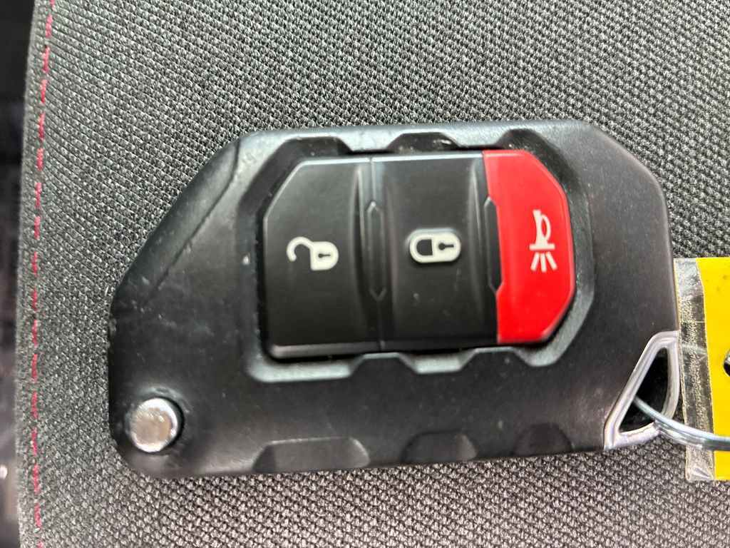 Used 2024 Jeep Wrangler Unlimited Rubicon AWD/4WD image 24