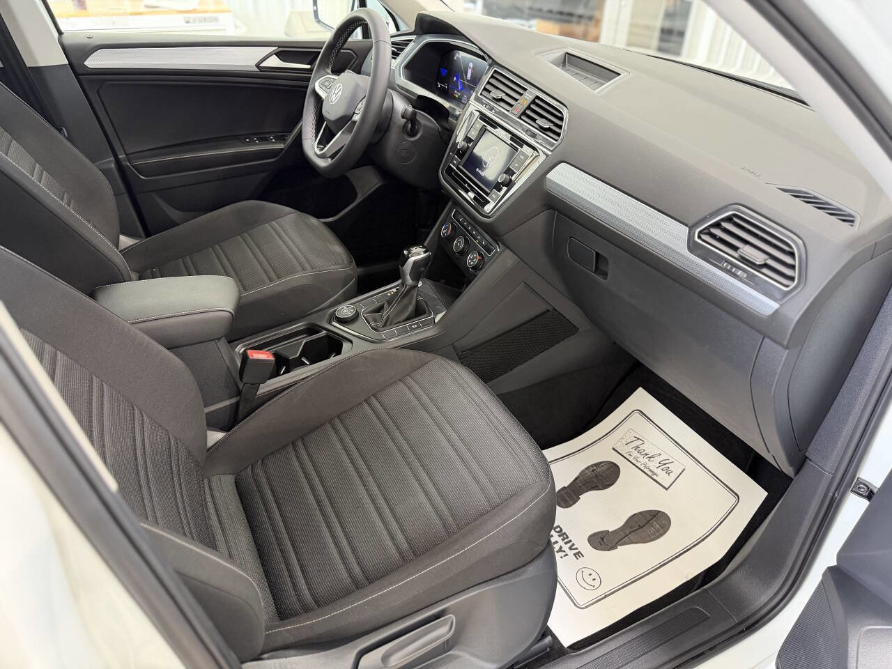 Used 2024 Volkswagen Tiguan S AWD/4WD image 33