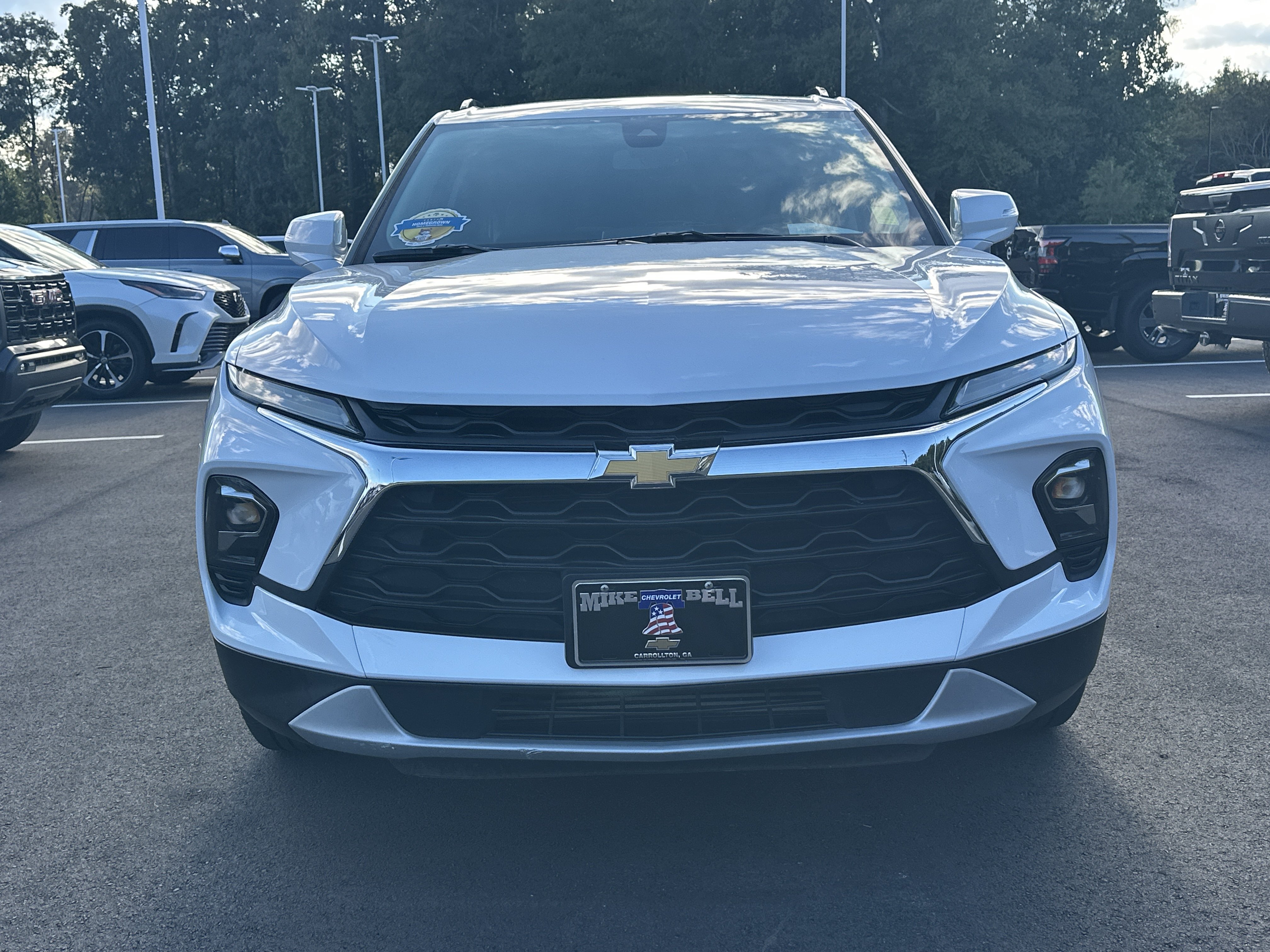Used 2024 Chevrolet Blazer LT FWD image 3