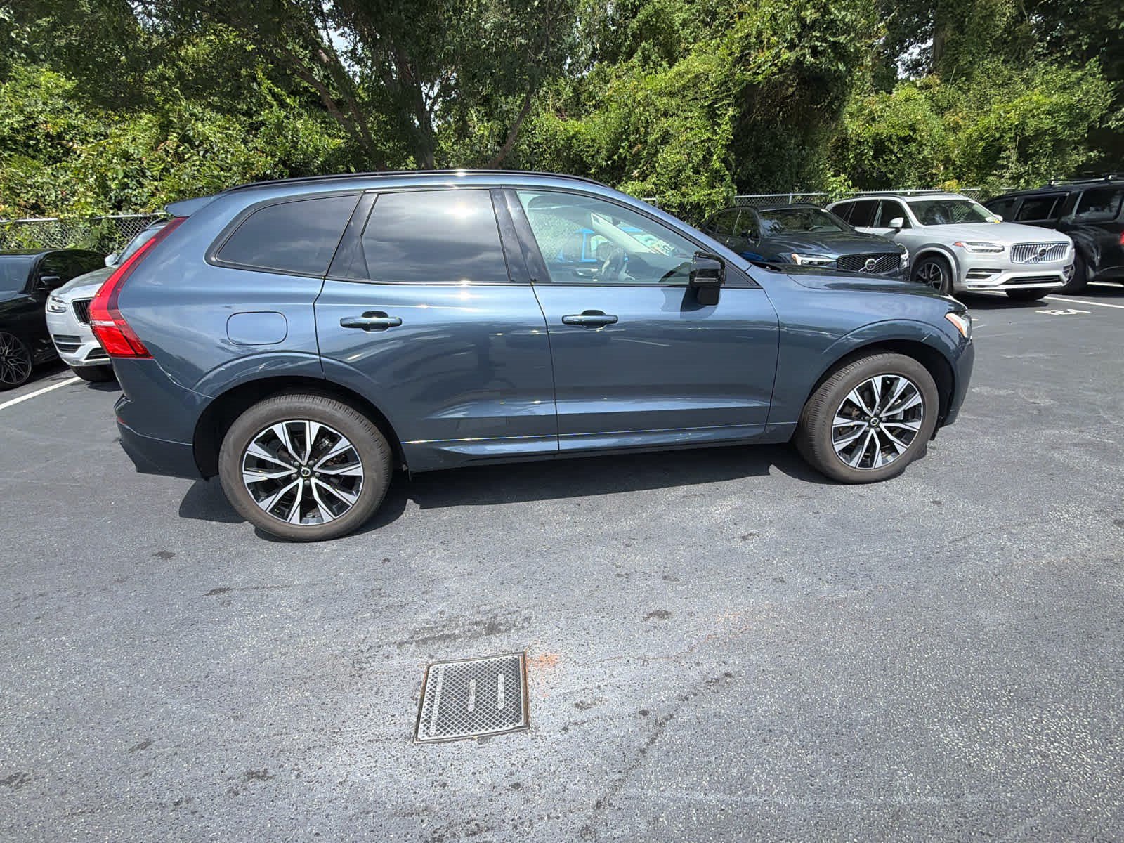 Used 2024 Volvo XC60 B5 Core w/ Climate Package AWD/4WD image 16