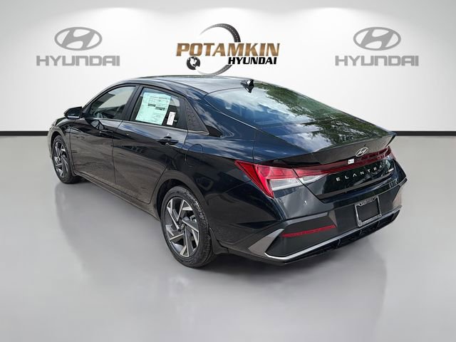 New 2026 Hyundai Elantra Limited image 7