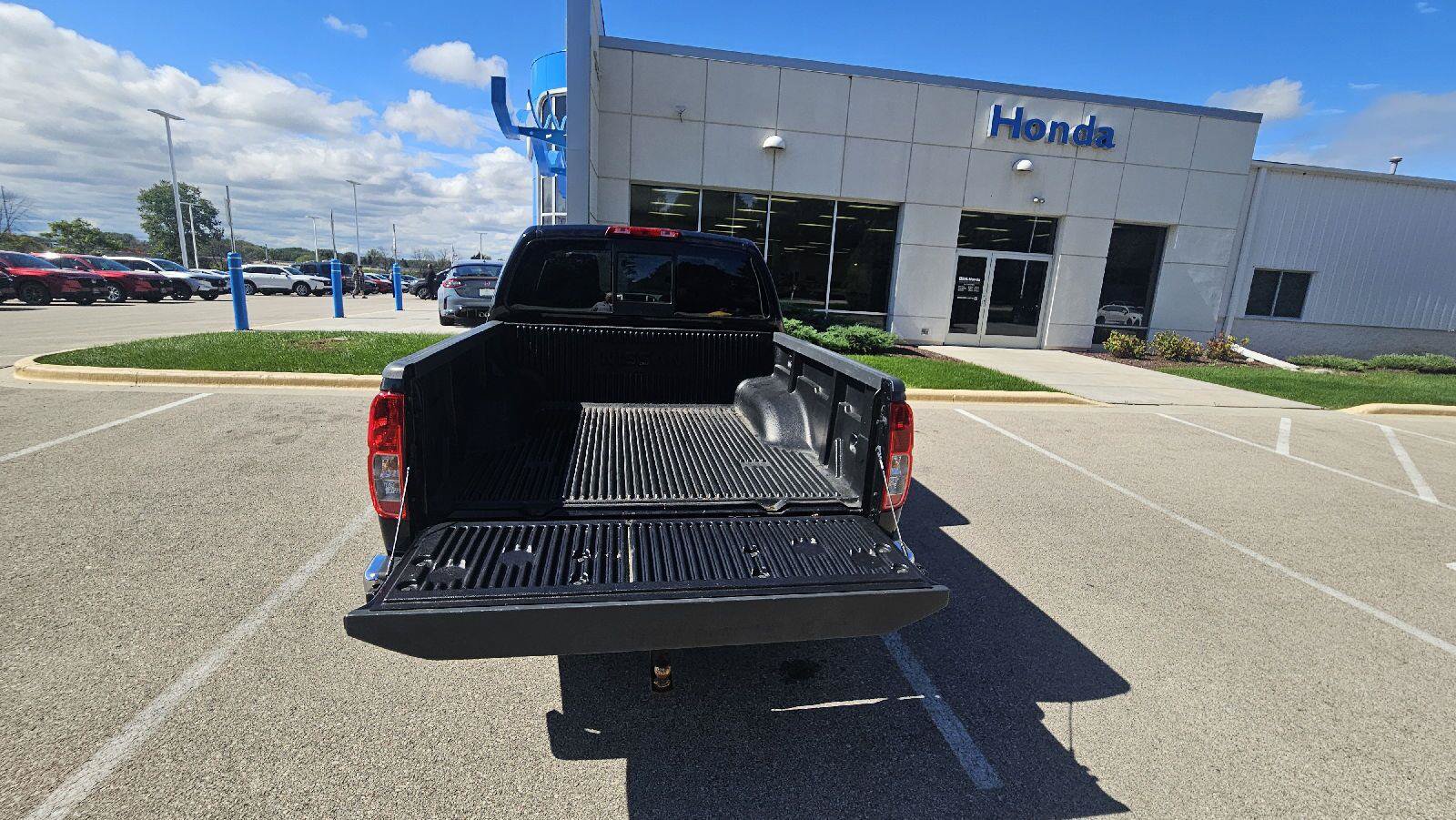 Used 2019 Nissan Frontier SV AWD/4WD image 18