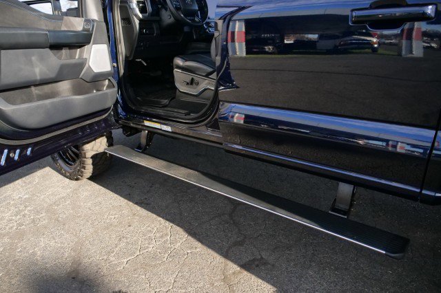 Used 2025 Ford F450 Platinum w/ FX4 Off-Road Package image 35