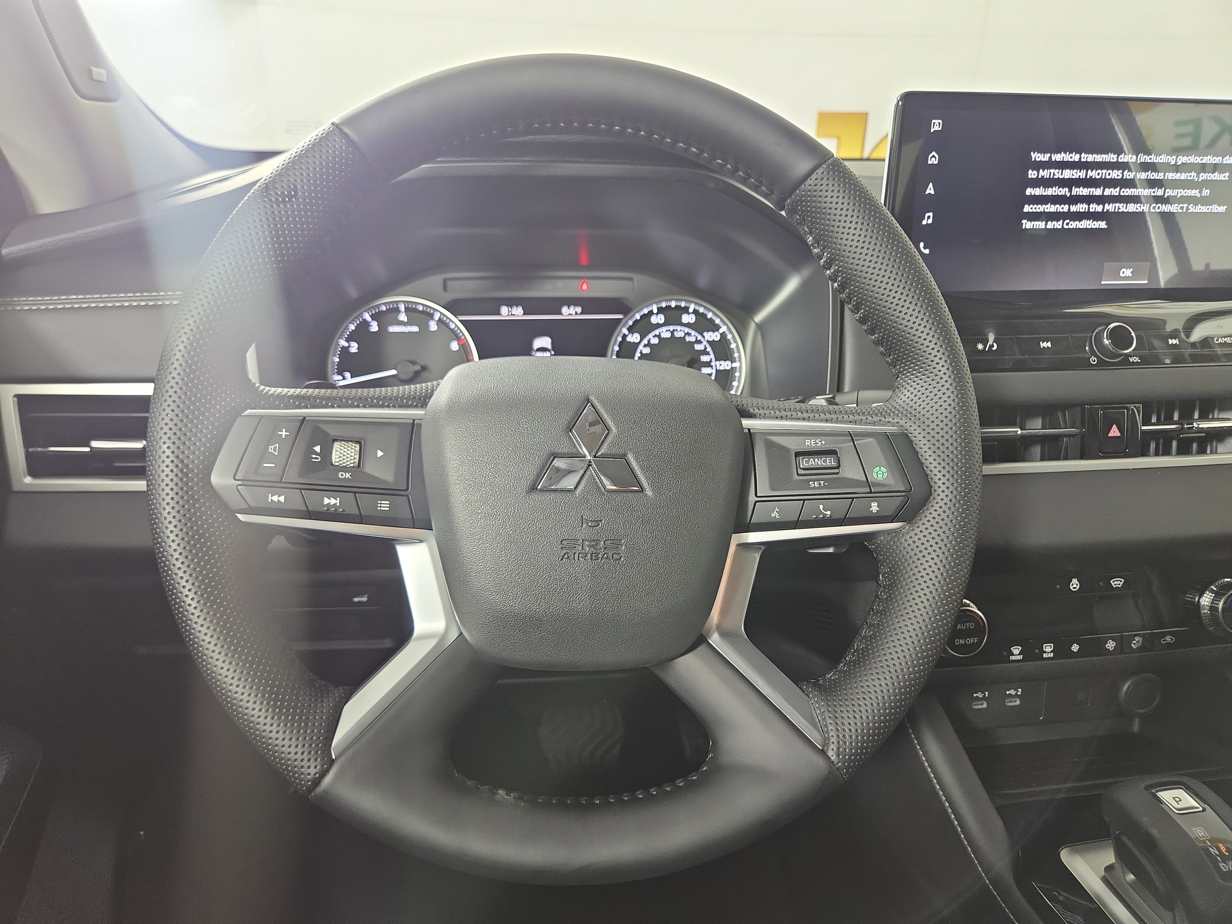 New 2026 Mitsubishi Outlander SE AWD/4WD image 14