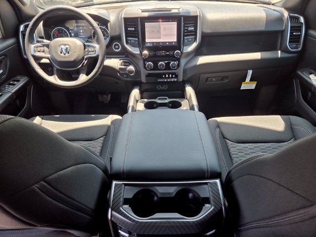 New 2026 RAM 1500 Express AWD/4WD image 15