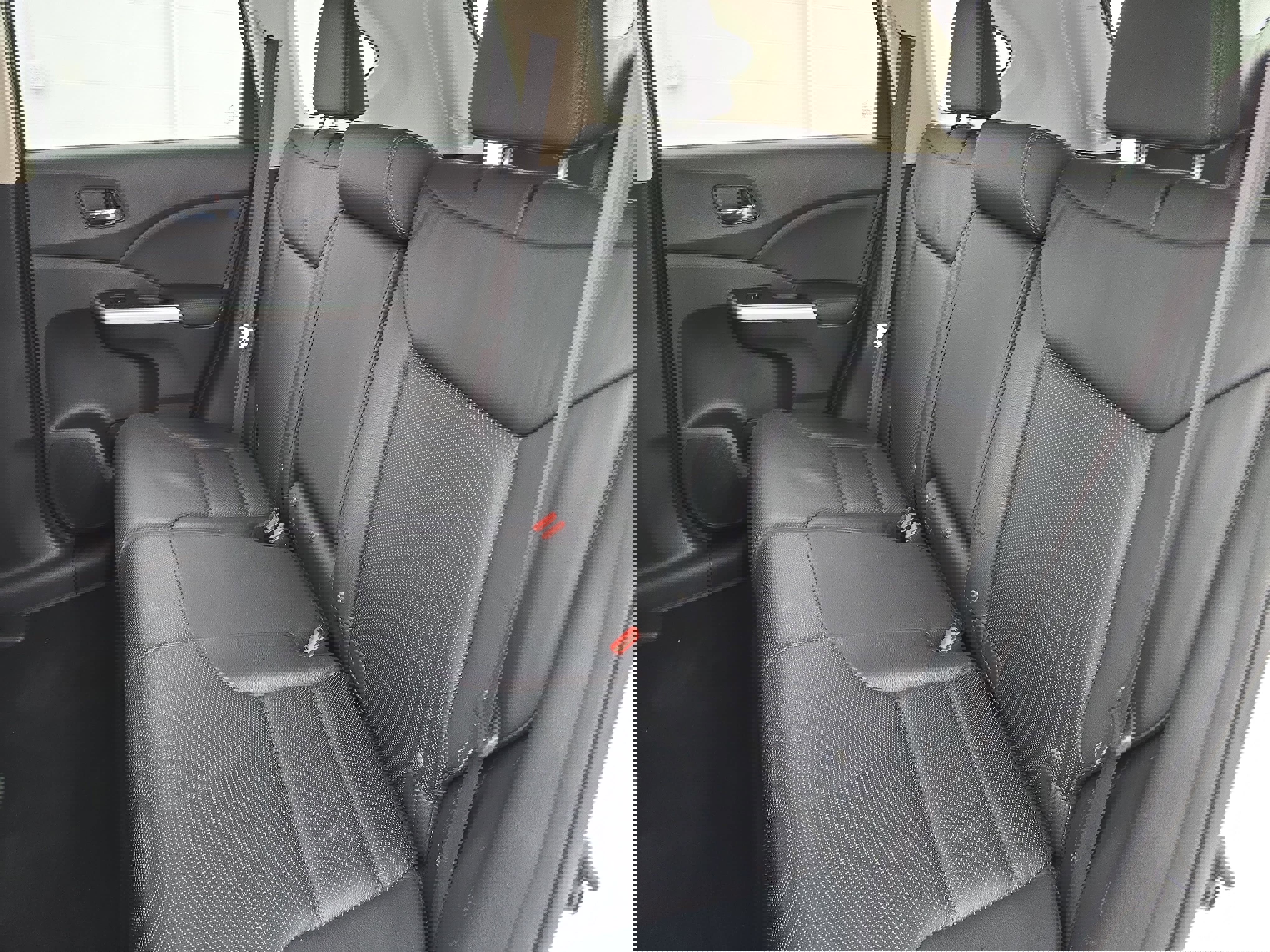 Used 2016 Honda CR-V Touring image 14