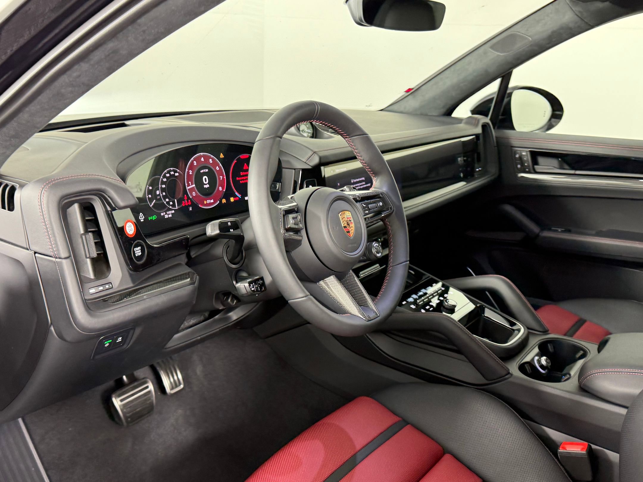 New 2026 Porsche Cayenne GTS image 4