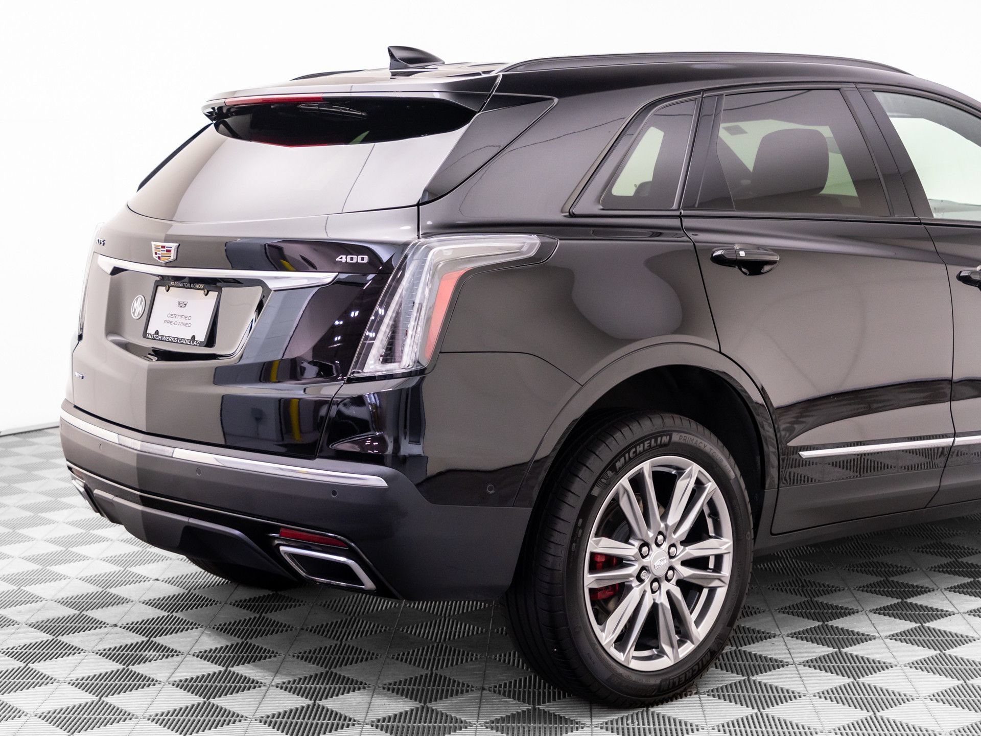 Certified 2026 Cadillac XT5 Sportv w/ LPO, Floor Liner Package AWD/4WD image 40