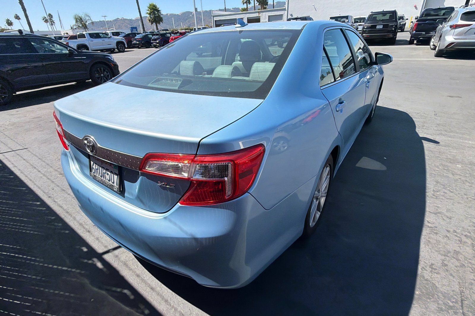 Used 2012 Toyota Camry XLE FWD image 6