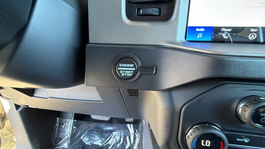 New 2025 Ford Bronco Outer Banks image 17