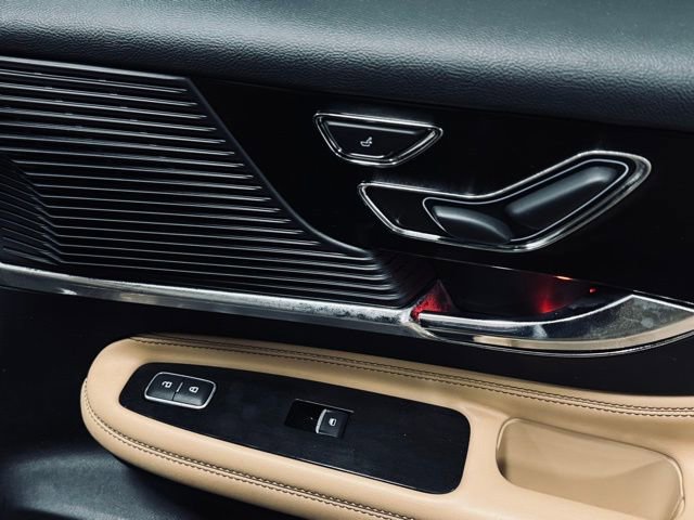 Used 2022 Lincoln Corsair Reserve w/ Equipment Group 201A image 16