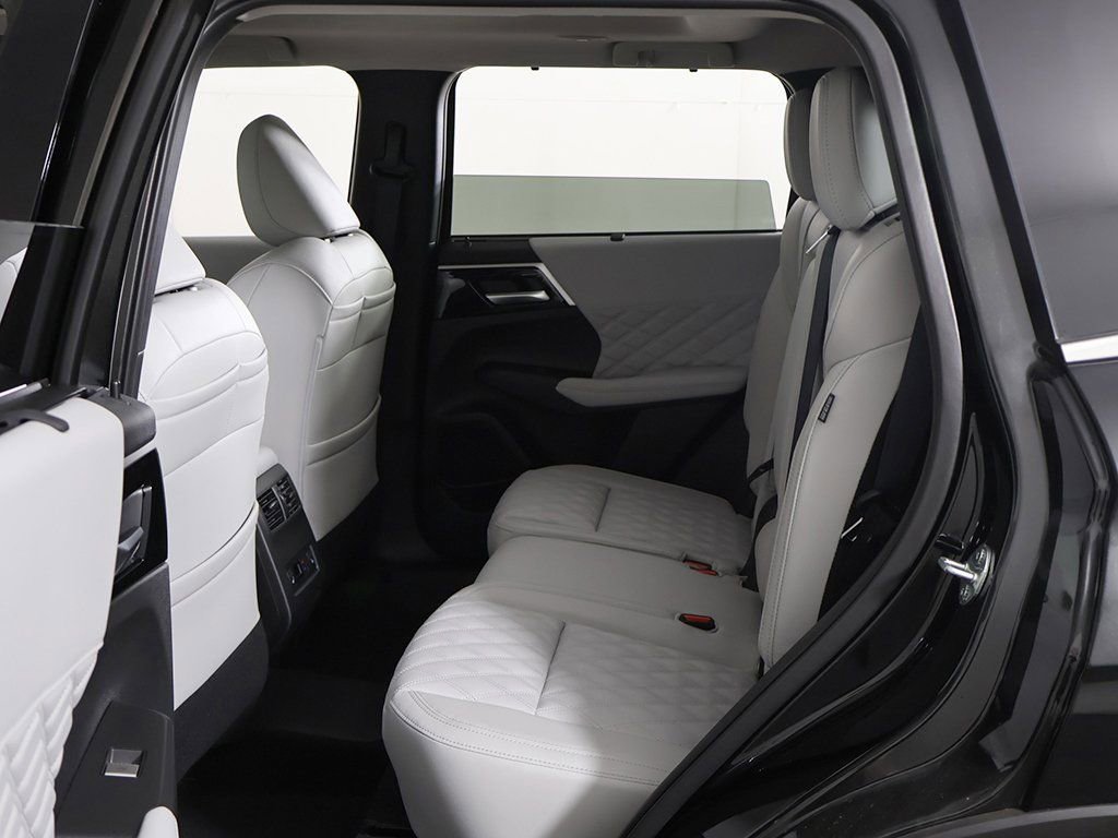 New 2025 Mitsubishi Outlander SEL AWD/4WD image 33