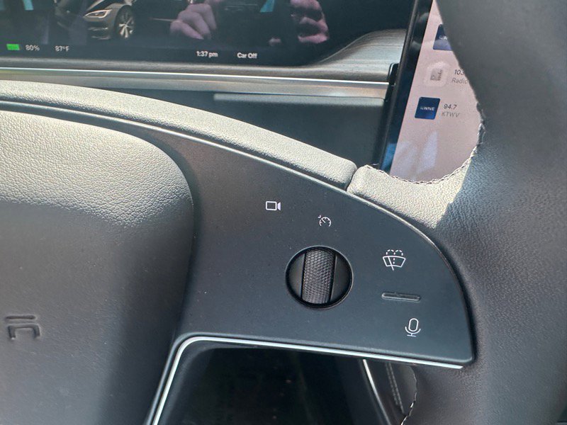 Used 2023 Tesla Model S image 18