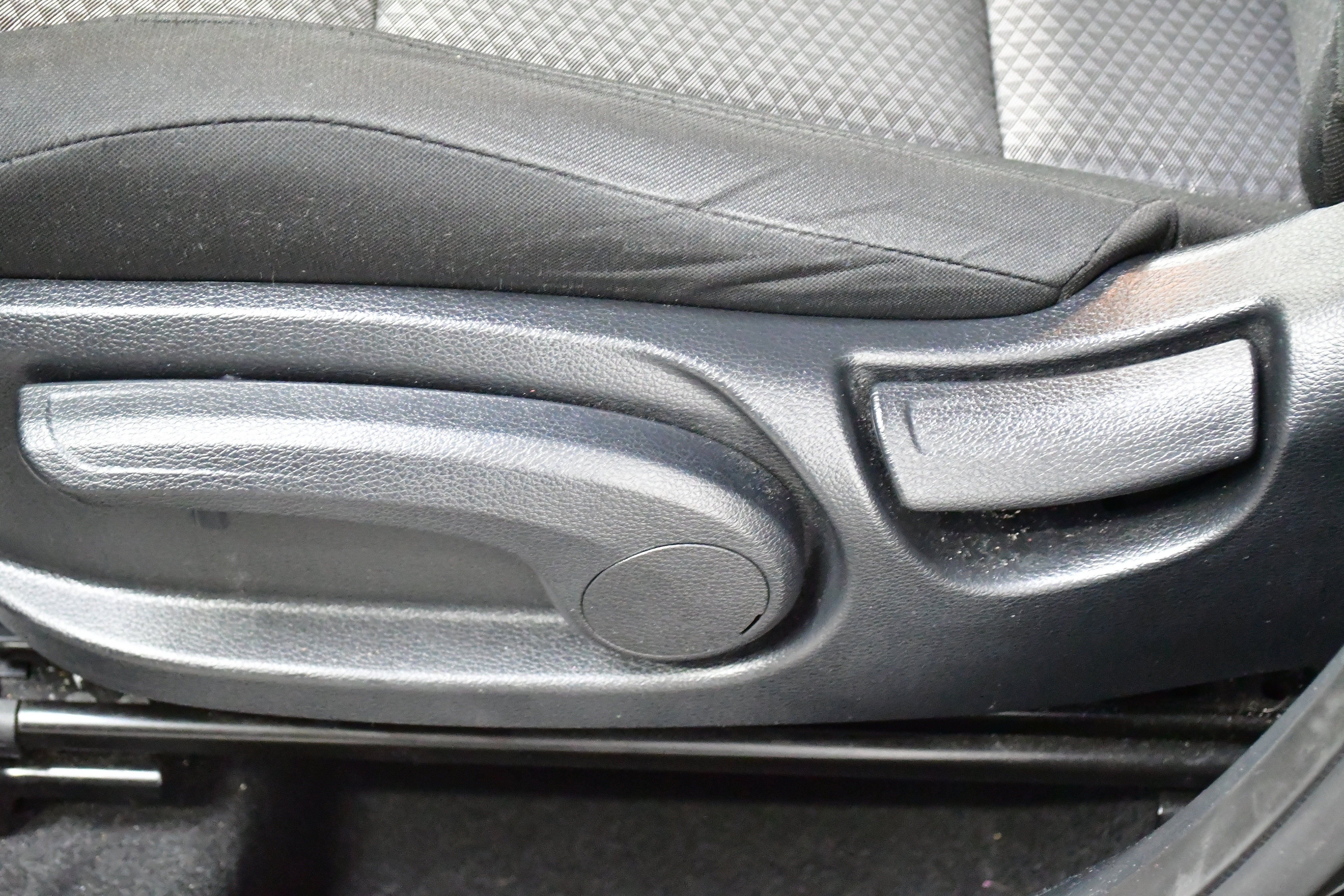 Used 2025 Kia Soul LX w/ LX Technology Package image 13