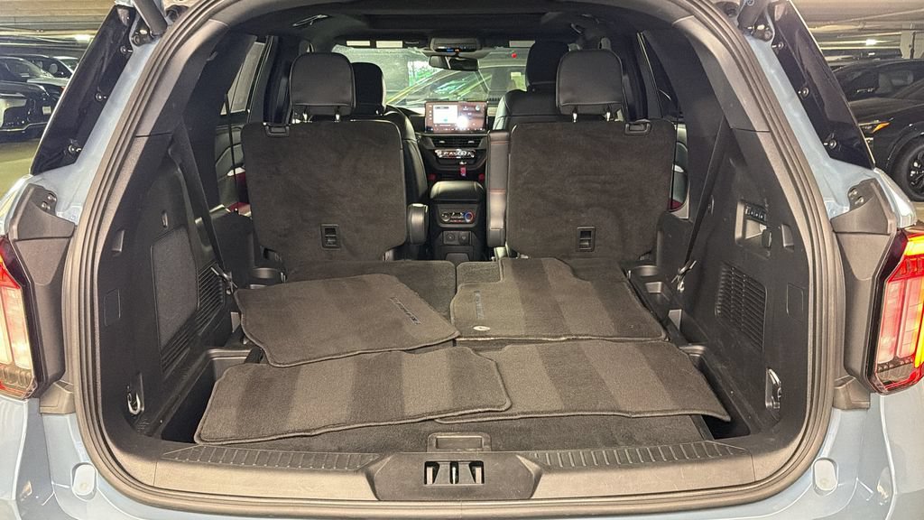 Used 2025 Ford Explorer ST AWD/4WD image 14