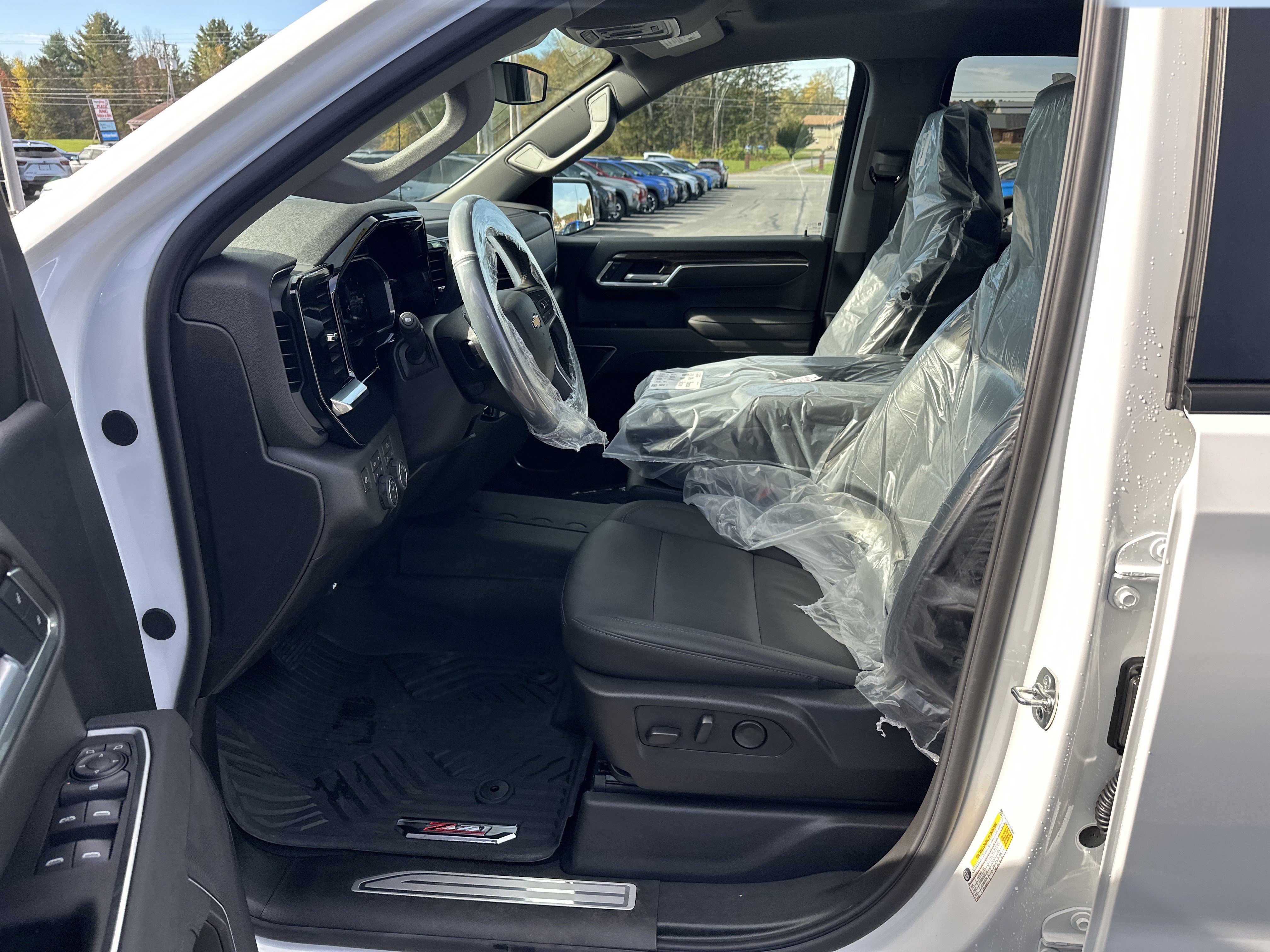 New 2026 Chevrolet Silverado 1500 LT image 10