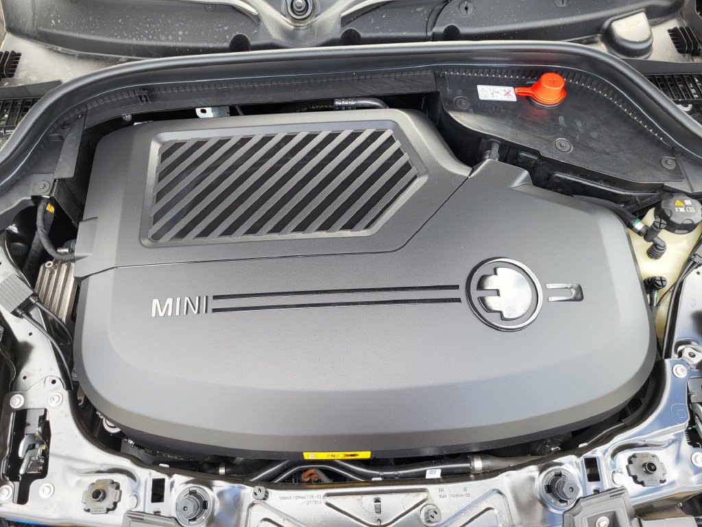 Used 2024 MINI Cooper SE FWD image 60