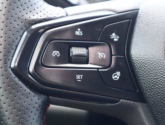 Used 2024 Chevrolet Trax RS w/ Driver Confidence Package image 24