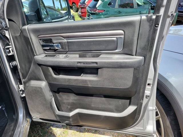 Used 2024 RAM 1500 Warlock AWD/4WD image 32