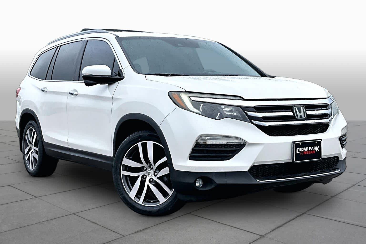Used 2016 Honda Pilot Touring image 3