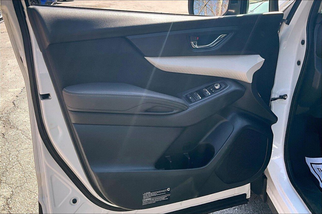 Certified 2021 Subaru Ascent Premium w/ Convenience Package image 12