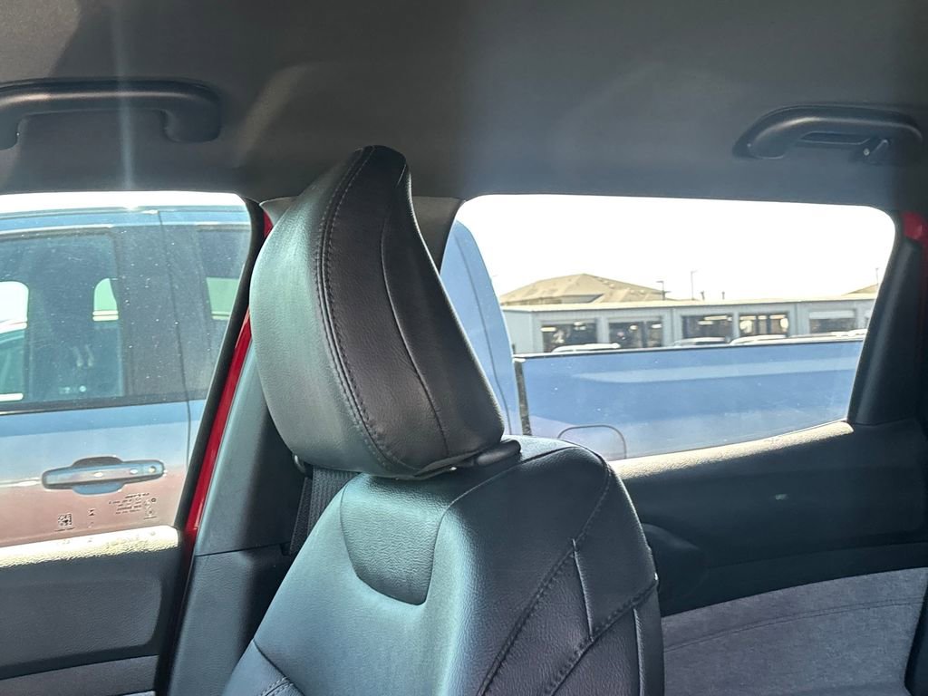 Used 2024 Jeep Compass Latitude image 11